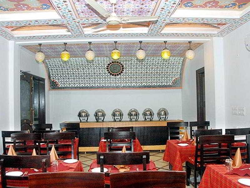 Hotel Nahargarh Haveli-Near Train Station Metro Divisione di Divisione di Jaipur Esterno foto