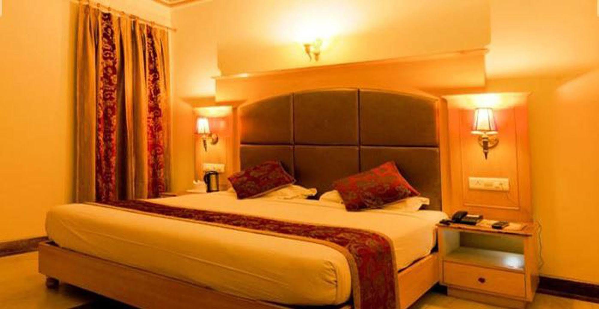 Hotel Nahargarh Haveli-Near Train Station Metro Divisione di Divisione di Jaipur Esterno foto
