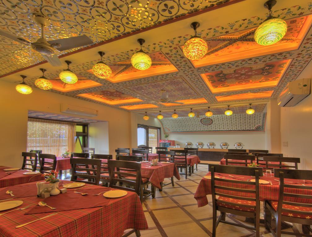 Hotel Nahargarh Haveli-Near Train Station Metro Divisione di Divisione di Jaipur Esterno foto